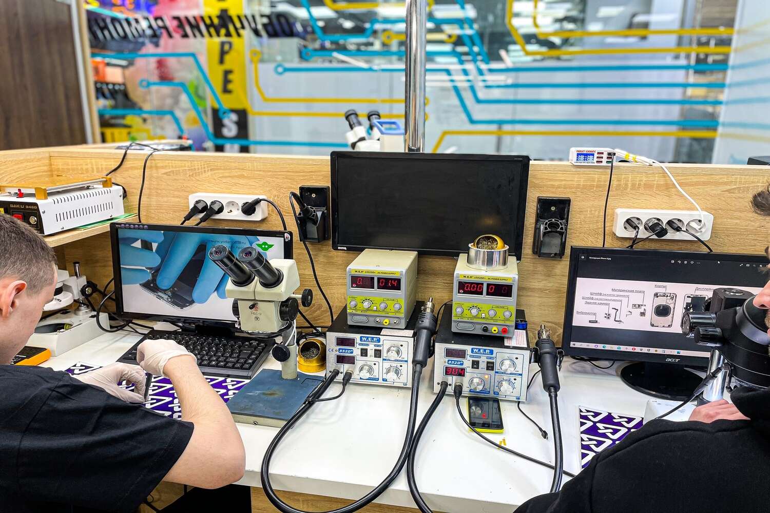 Франшиза Точка включения – федеральная сеть по ремонту смартфонов и электроники
